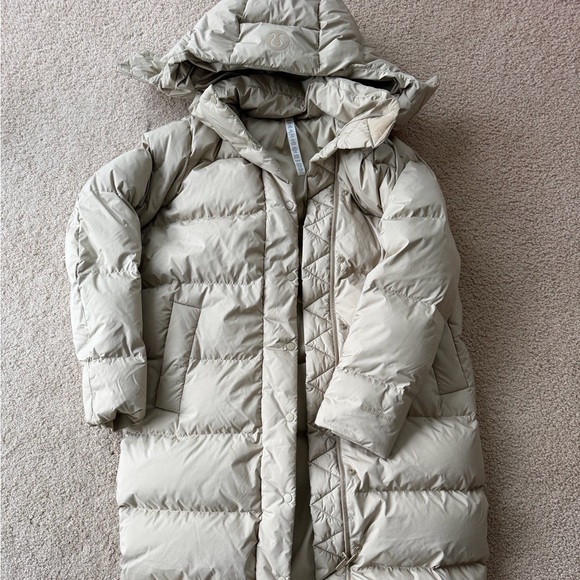 lululemon athletica Jackets & Blazers - Lululemon wunder puff jacket long sleeve